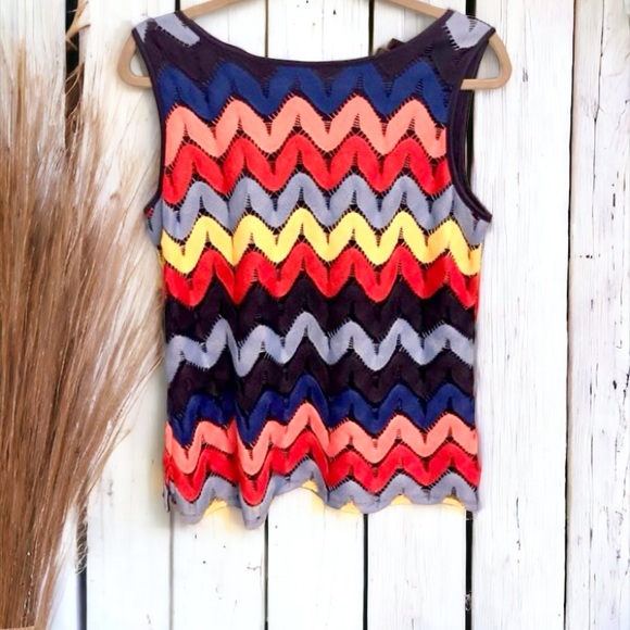 RAFAELLA ZIG ZAG BOHO TOP SIZE MEDIUM - Picture 1 of 7